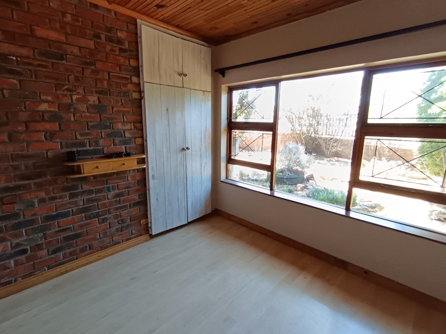 4 Bedroom Property for Sale in C Place Eastern Cape